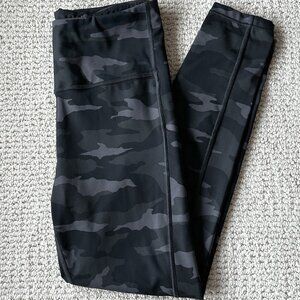 Athleta, Women’s Ultimate Stash High Rise 7/8 Legging, size small